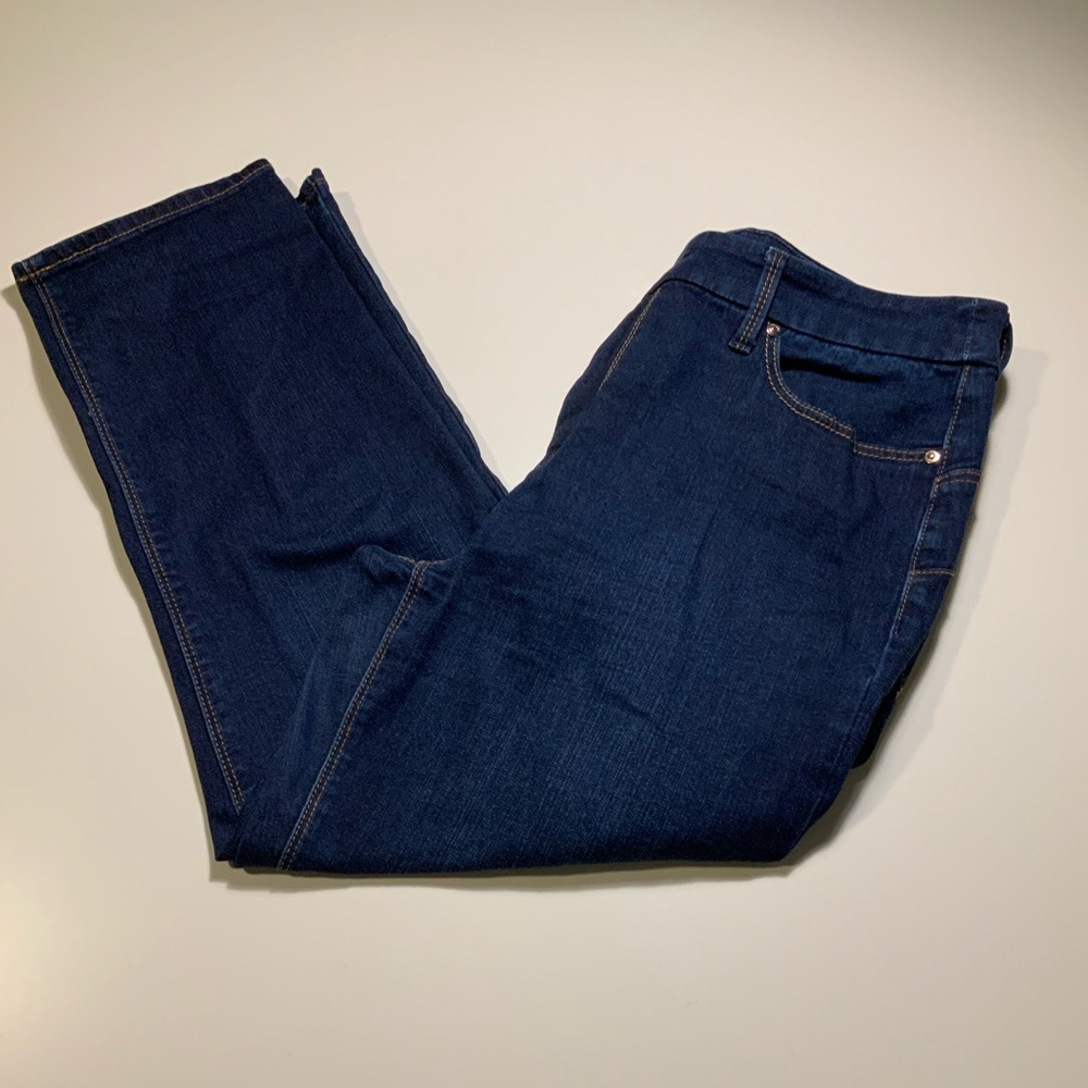 Chico’s the So Lifting Crop Jeans - Size .5 / US6 - Like New